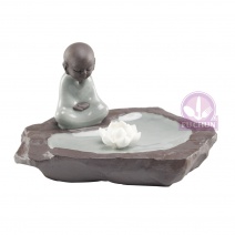 小沙彌青瓷不動線香座 14*9cm