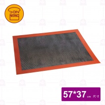 【SANNENG三能】SN0479矽膠奈米透氣烤墊 57x37cm