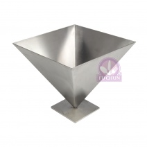 A504-3 白鐵金字塔模(特大) 18*18*H15.8cm