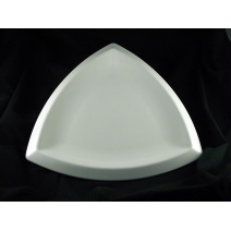 【大同磁器】P79113 三角盤(圓邊) 小 28.3*H2.1cm